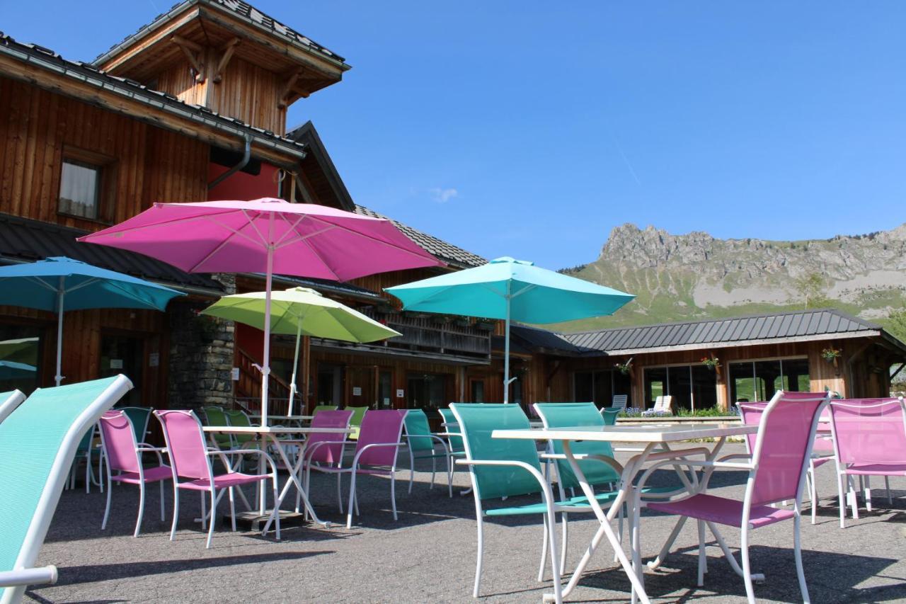 Chalet Hotel Vaccapark Le Praz de Lys Exterior photo