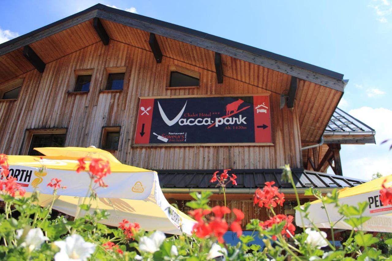 Chalet Hotel Vaccapark Le Praz de Lys Exterior photo