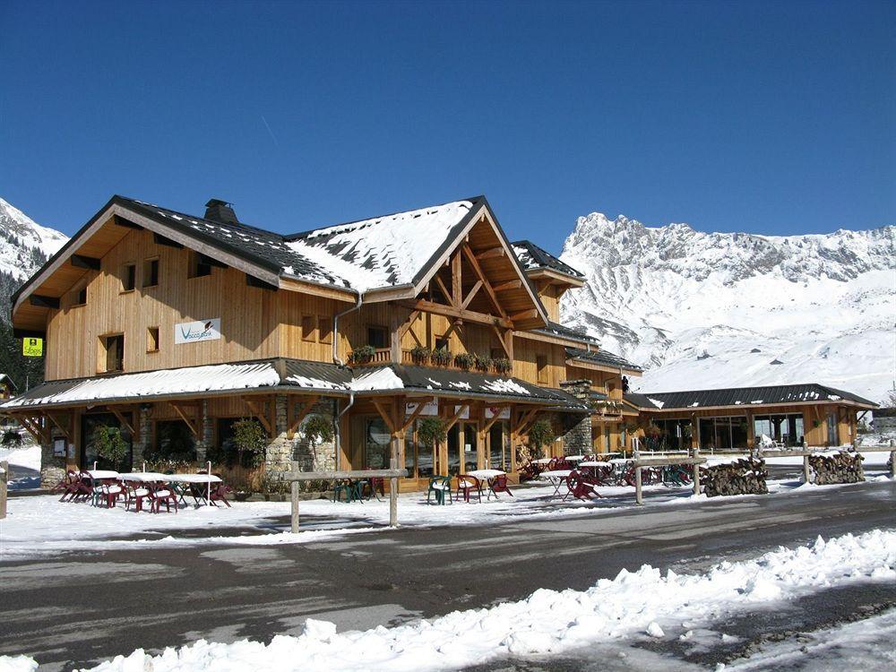 Chalet Hotel Vaccapark Le Praz de Lys Exterior photo